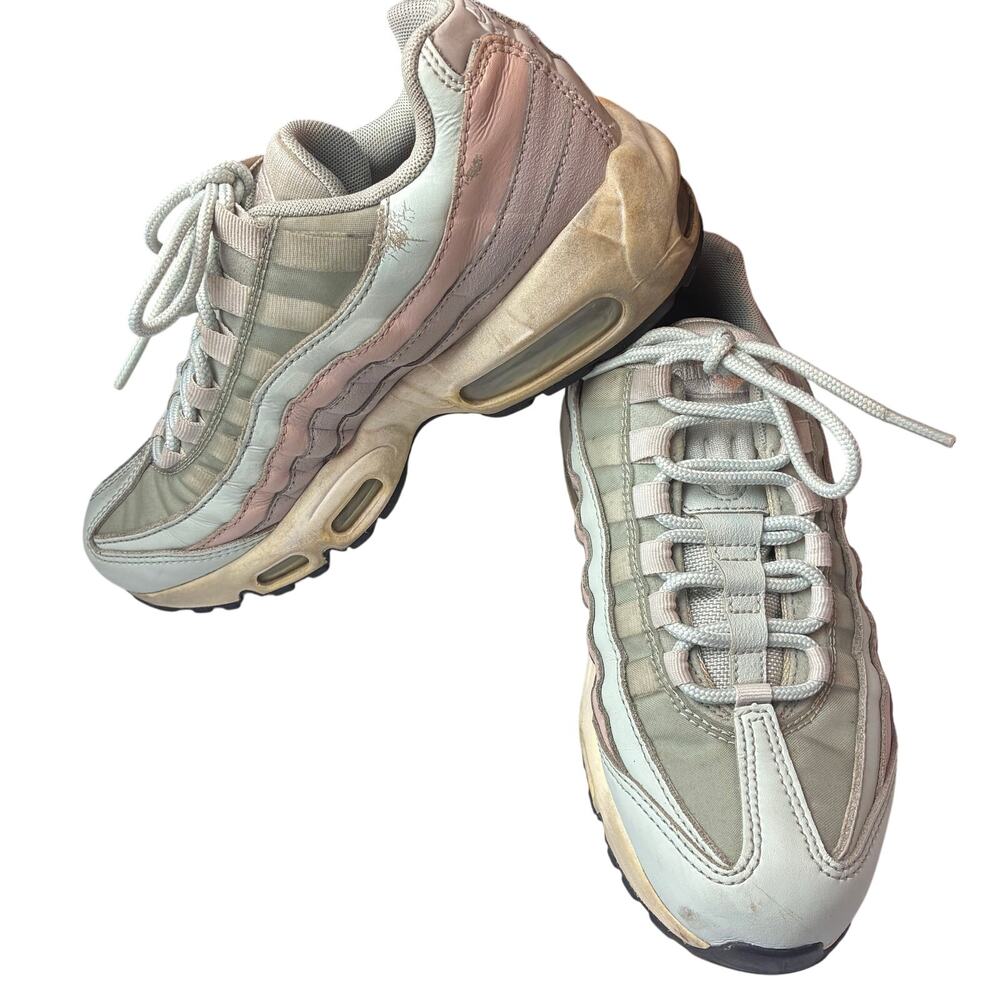 Nike Air Max 95 Sneakers Women’s 7 Moon Particle Silver White Pastels Retro